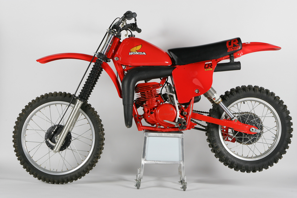 Мотоцикл Honda CR 250 R 1979