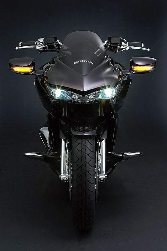 Мотоцикл Honda DN-01 Concept 2005 фото