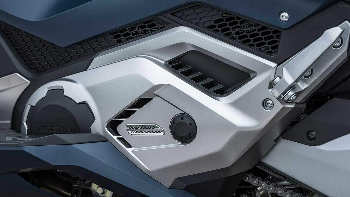 Мотоцикл Honda Forza 750 2021 фото