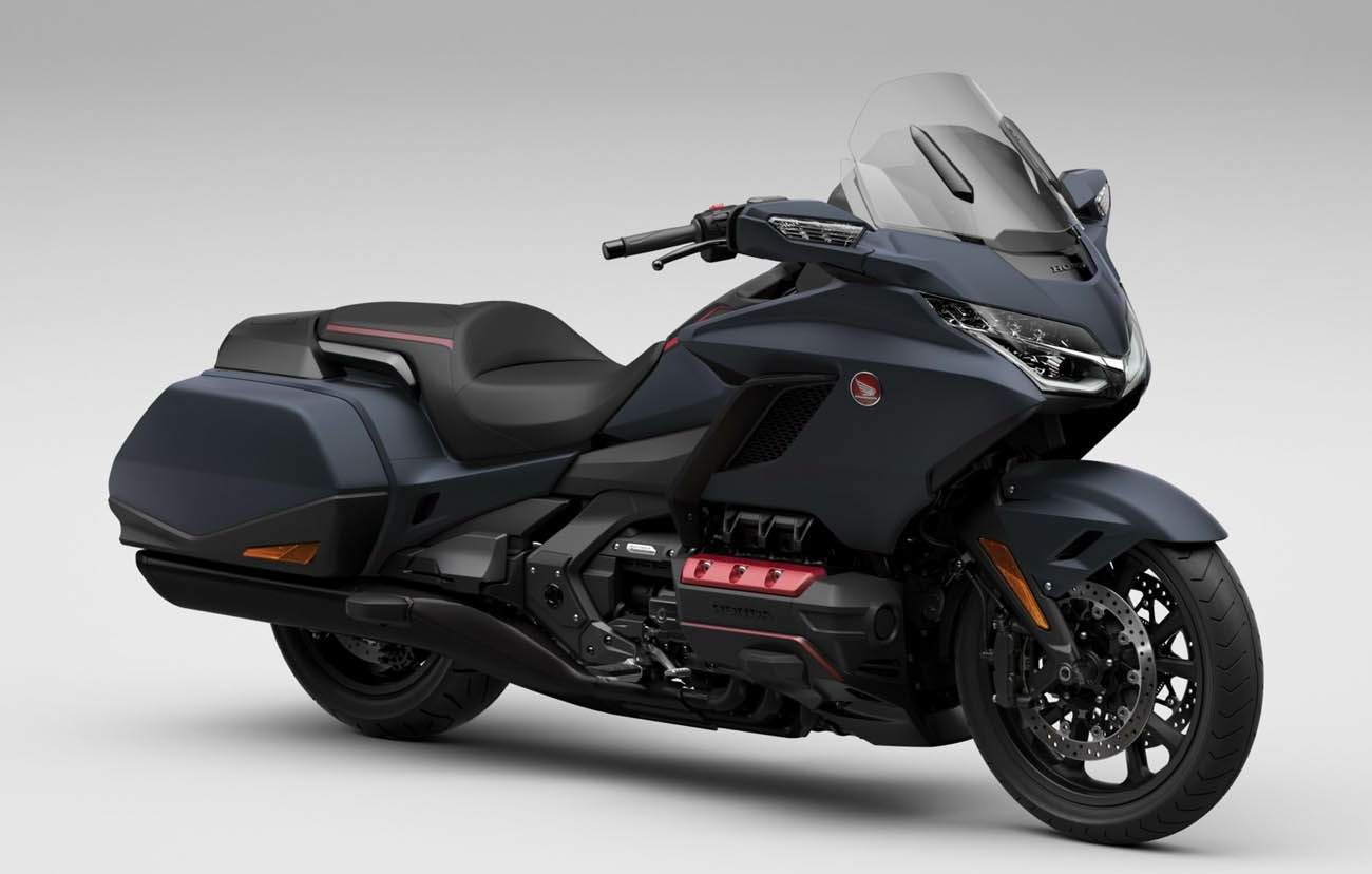 Мотоцикл Honda GL 1800 Gold Wing Tour 2022 фото