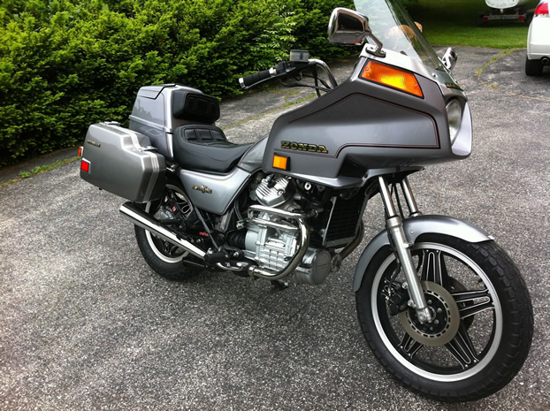 Мотоцикл Honda GL 500 Silver Wing 1978 фото