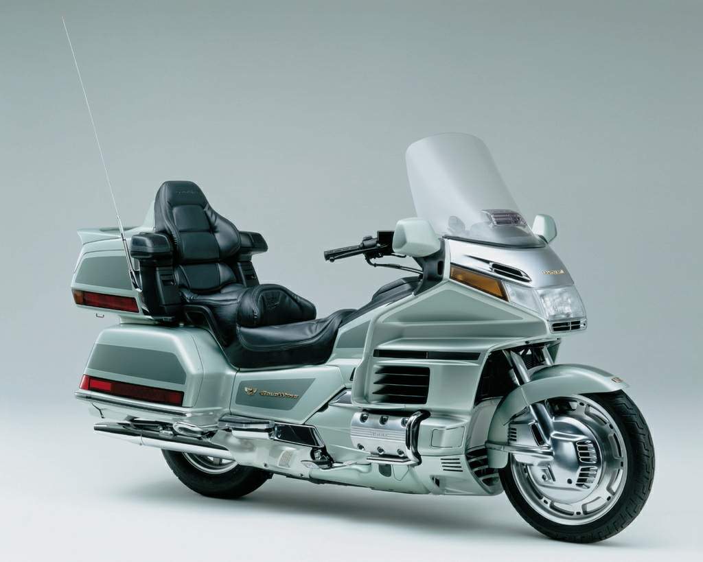 Мотоцикл Honda GLX 1500 Gold Wing 1994 фото