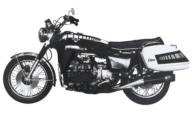Мотоцикл Honda Gold Wing Prototype M1 1972 фото