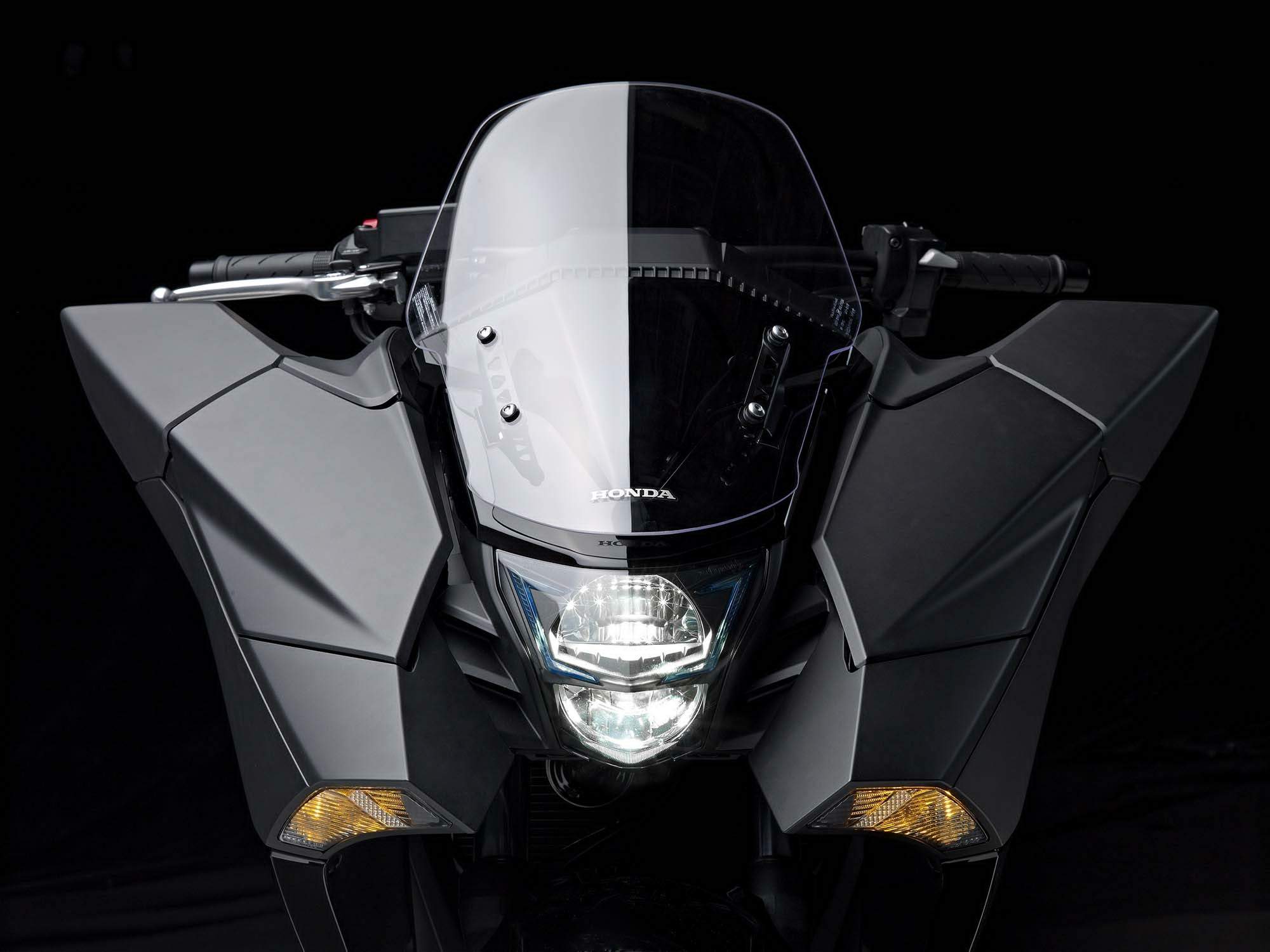 Мотоцикл Honda NM4 Vultus 2014 фото