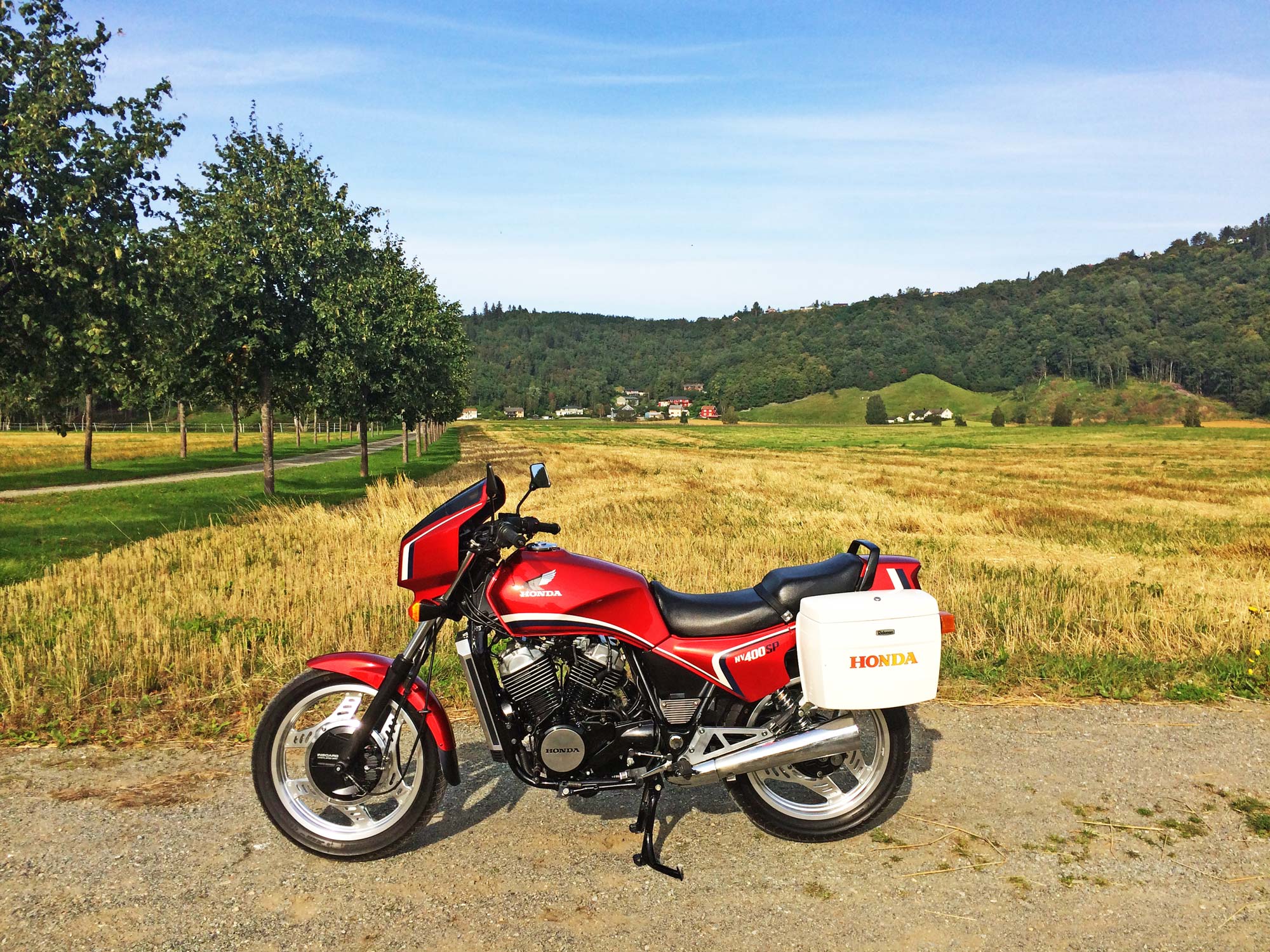Мотоцикл Honda NV 400SP 1983 фото