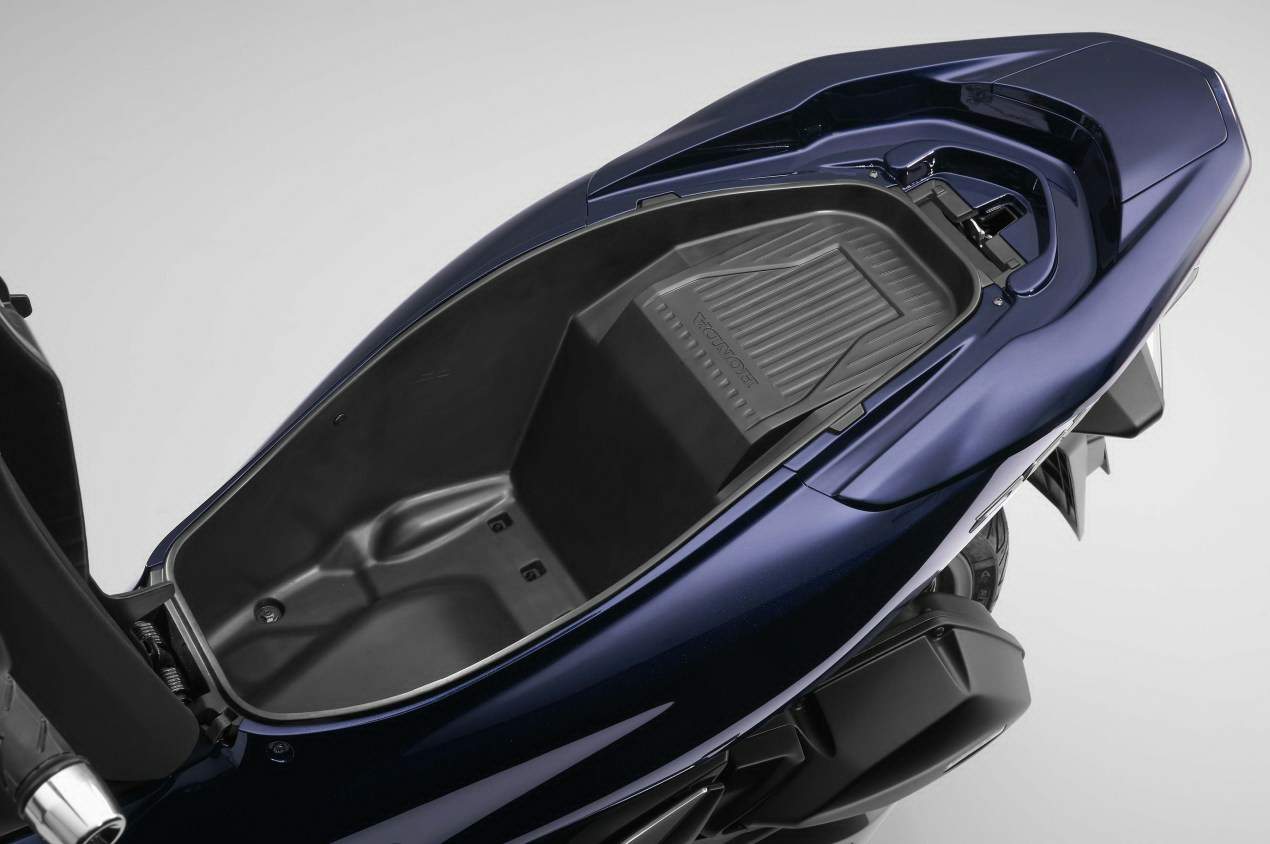 Мотоцикл Honda PCX Hybrid 2018 фото
