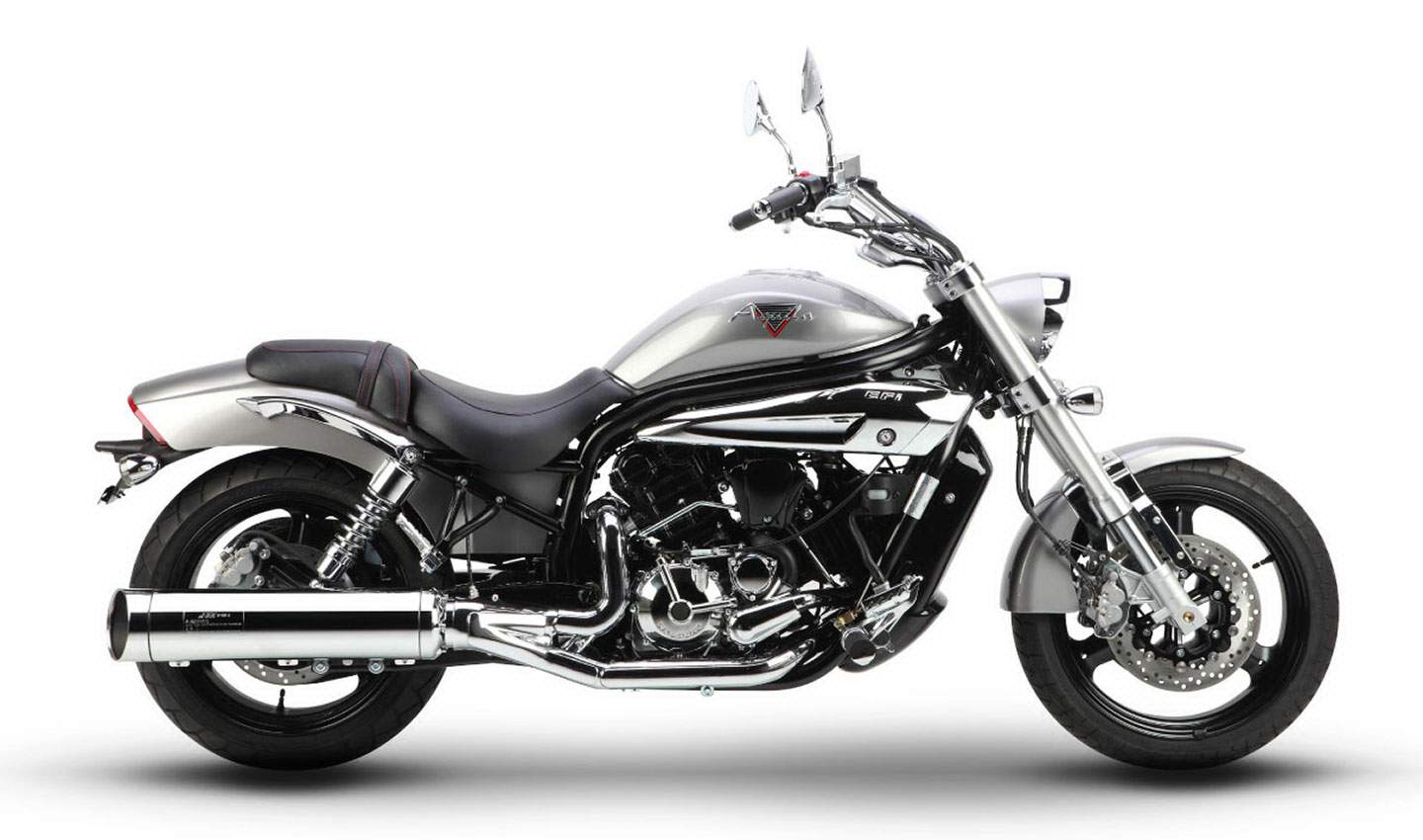Мотоцикл Hyosung GV 650 Aquila Pro 2013 фото