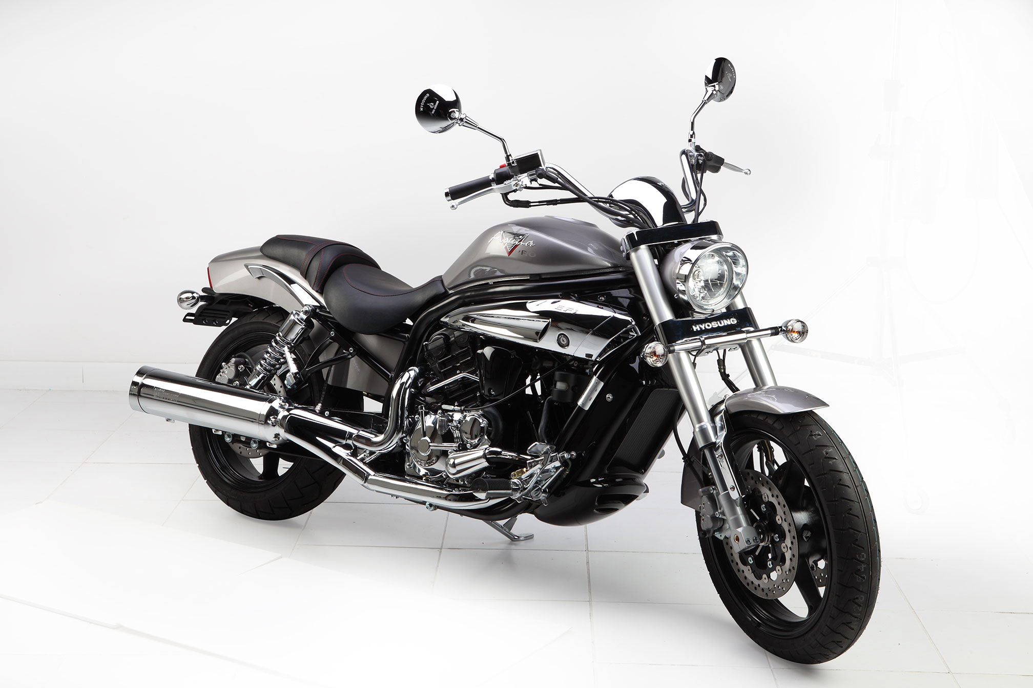 Мотоцикл Hyosung GV 650 Aquila Pro 2016 фото