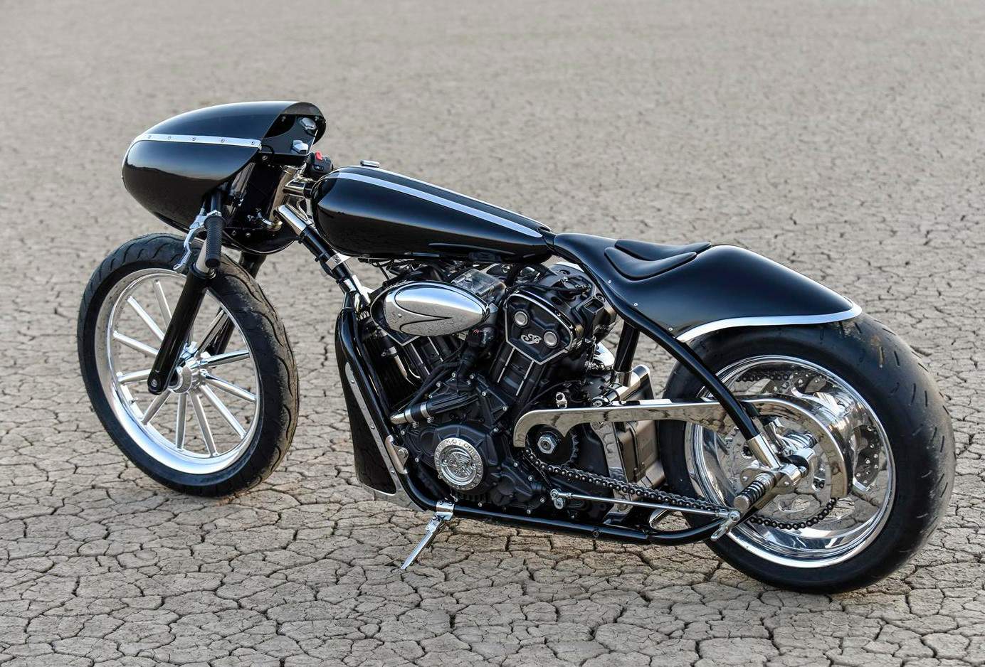 Мотоцикл Indian Black Bullet Scout 2015 фото
