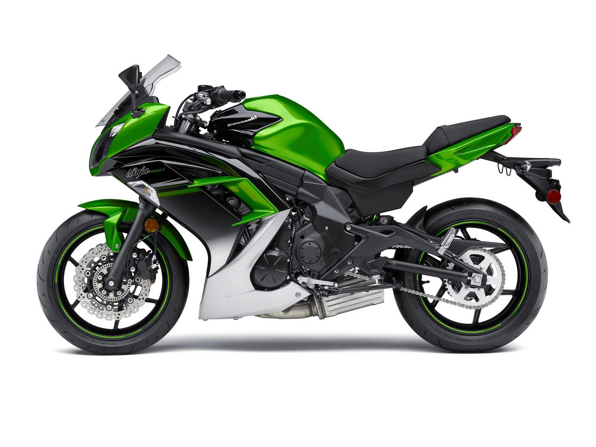 Мотоцикл Kawasaki Ninja 650 2016 фото
