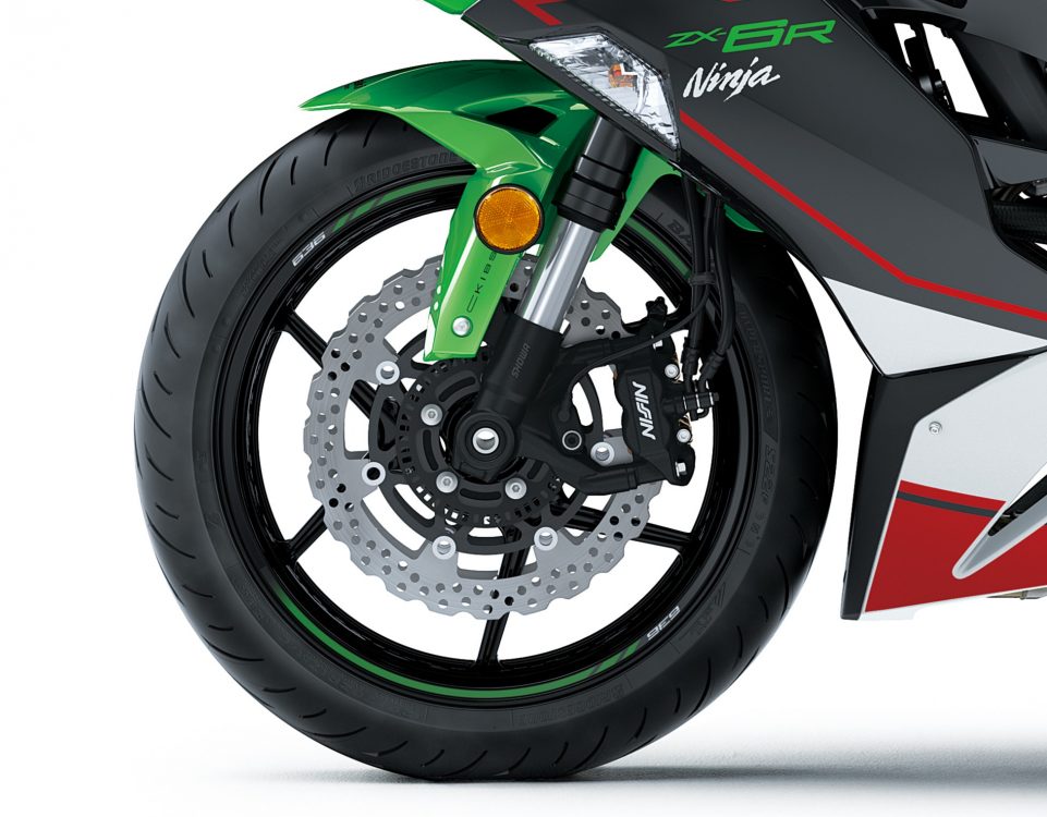 Мотоцикл Kawasaki ZX-6R Ninja KRT Edition 2021 фото
