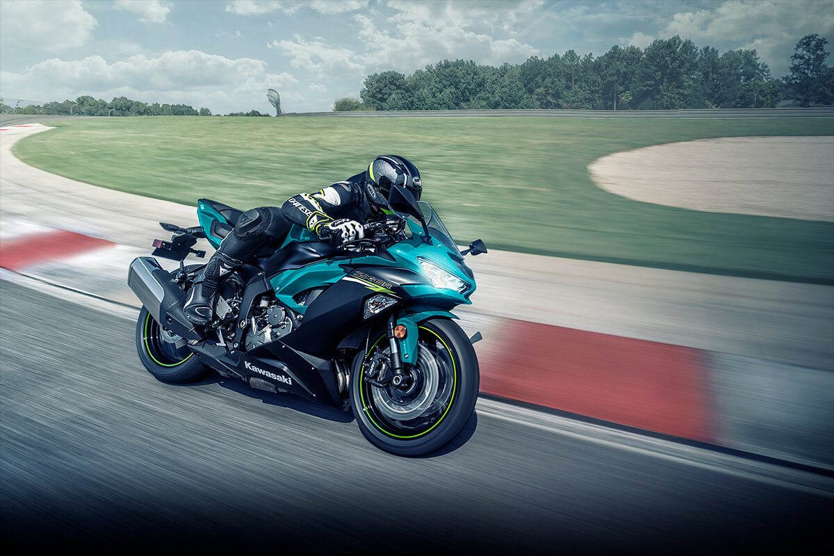 Мотоцикл Kawasaki ZX-6R Ninja 2021 фото
