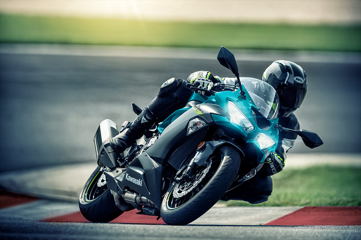 Мотоцикл Kawasaki ZX-6R Ninja 2021 фото