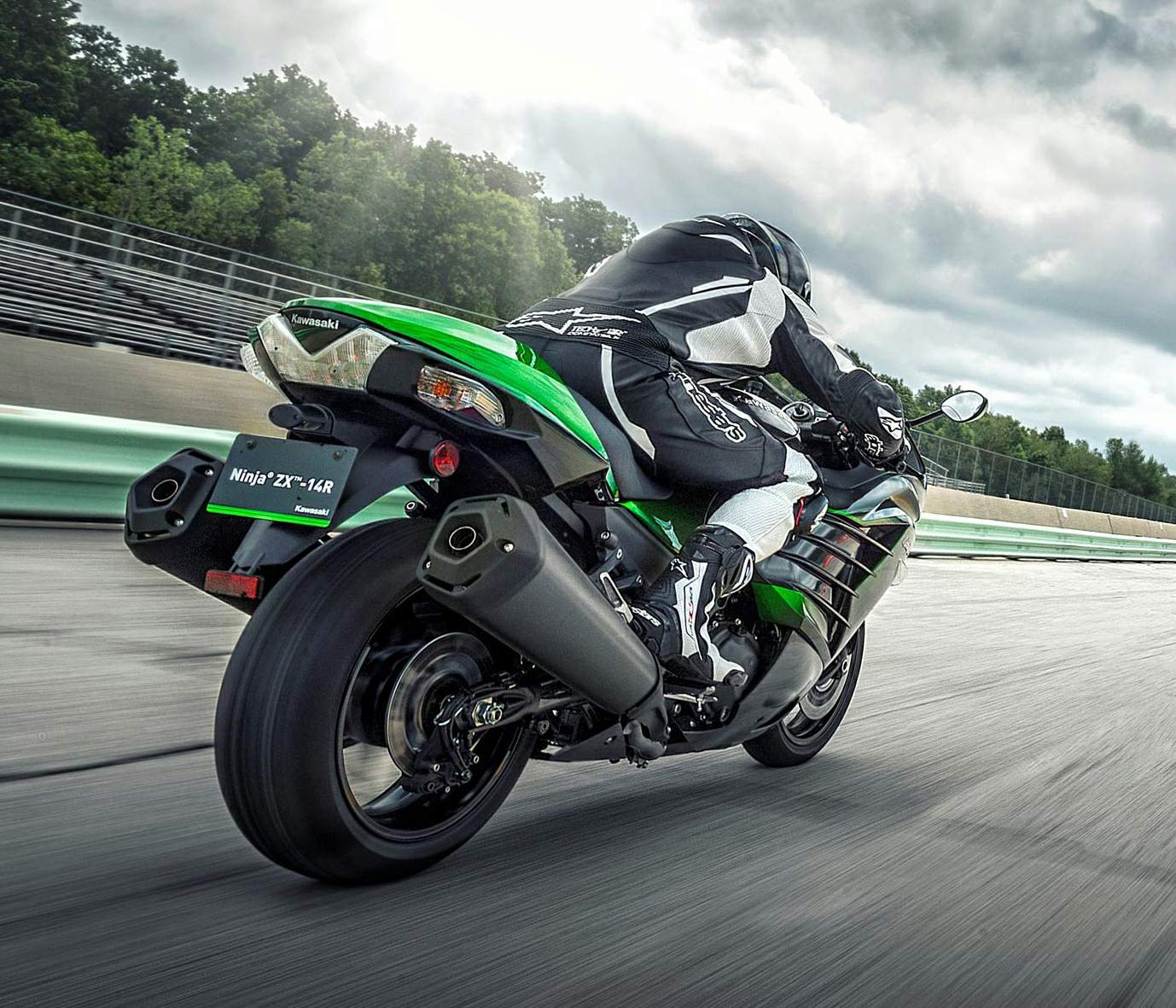 Мотоцикл Kawasaki ZZR 1400 2017 фото
