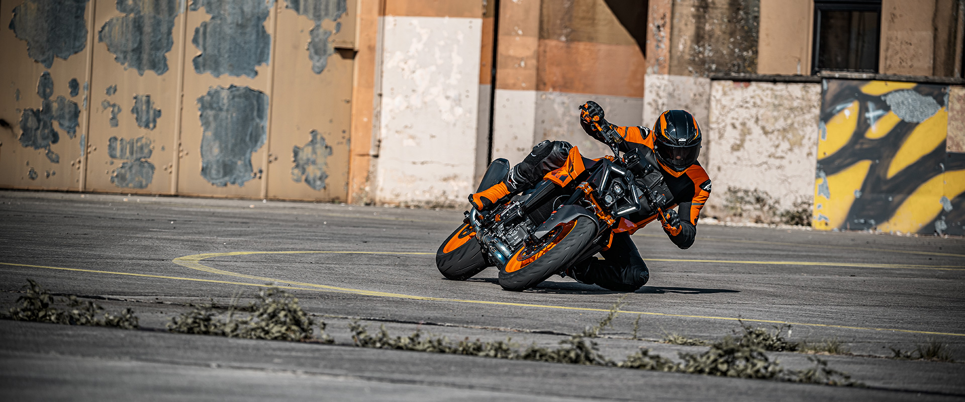 Мотоцикл KTM 990 Duke 2024 фото