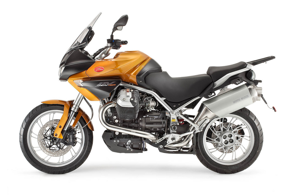 Мотоцикл Moto Guzzi Stelvio 1200 8V 2013 фото