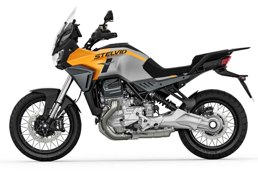 Мотоцикл Moto Guzzi Stelvio 2024 фото
