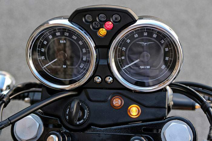 Мотоцикл Moto Guzzi V 7 II Stone 2015 фото
