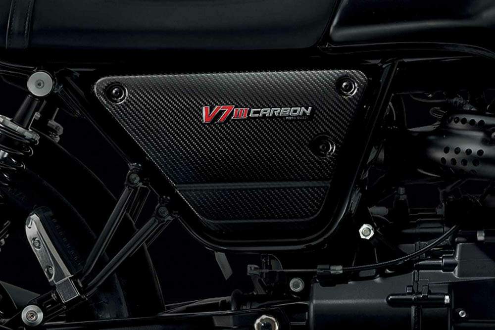 Мотоцикл Moto Guzzi V7 III Carbon Dark 2018 фото