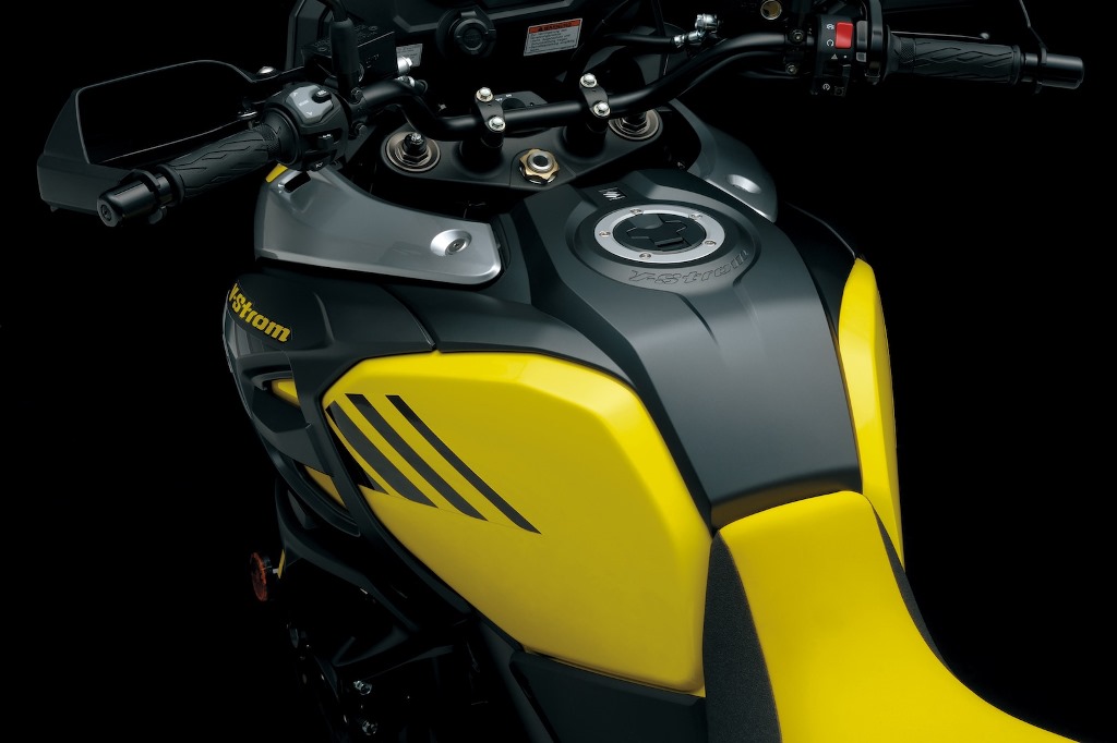 Мотоцикл Suzuki DL 1000 V-Strom XT 2019 фото
