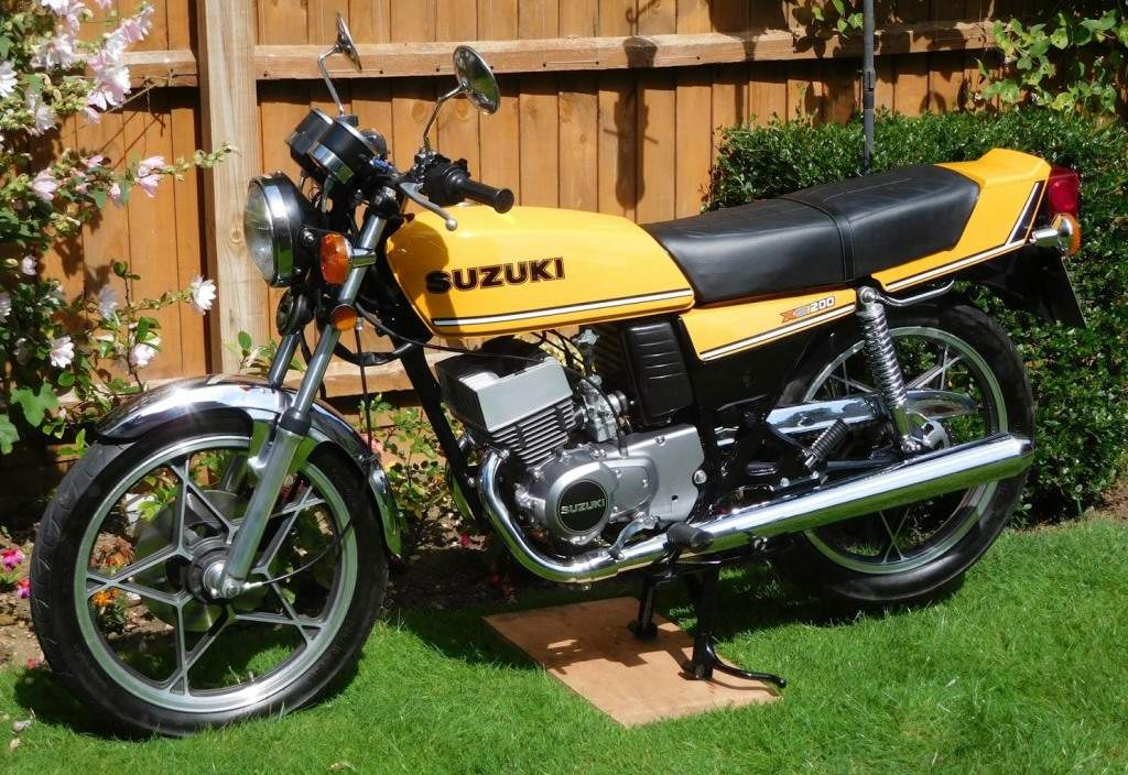 Мотоцикл Suzuki GT 200 1979 фото