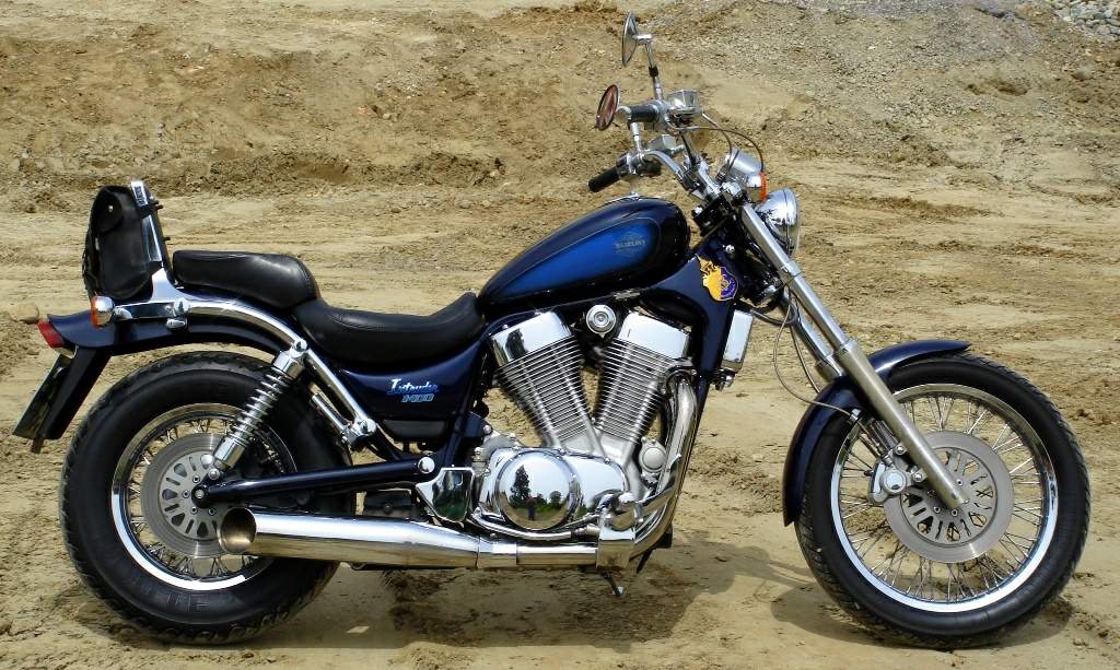 Мотоцикл Suzuki VS 1400GL Intruder 2002 фото