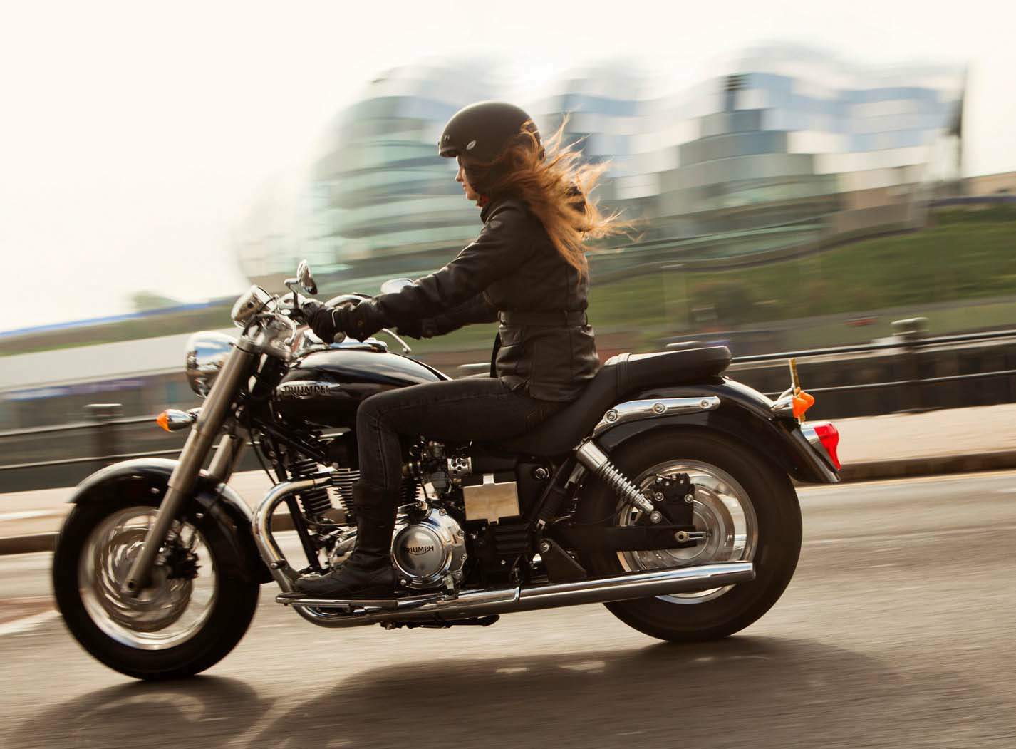 Мотоцикл Triumph America 2015 фото