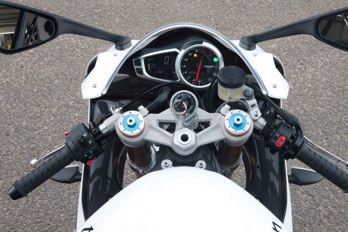 Мотоцикл Triumph Daytona 675R 2014 фото