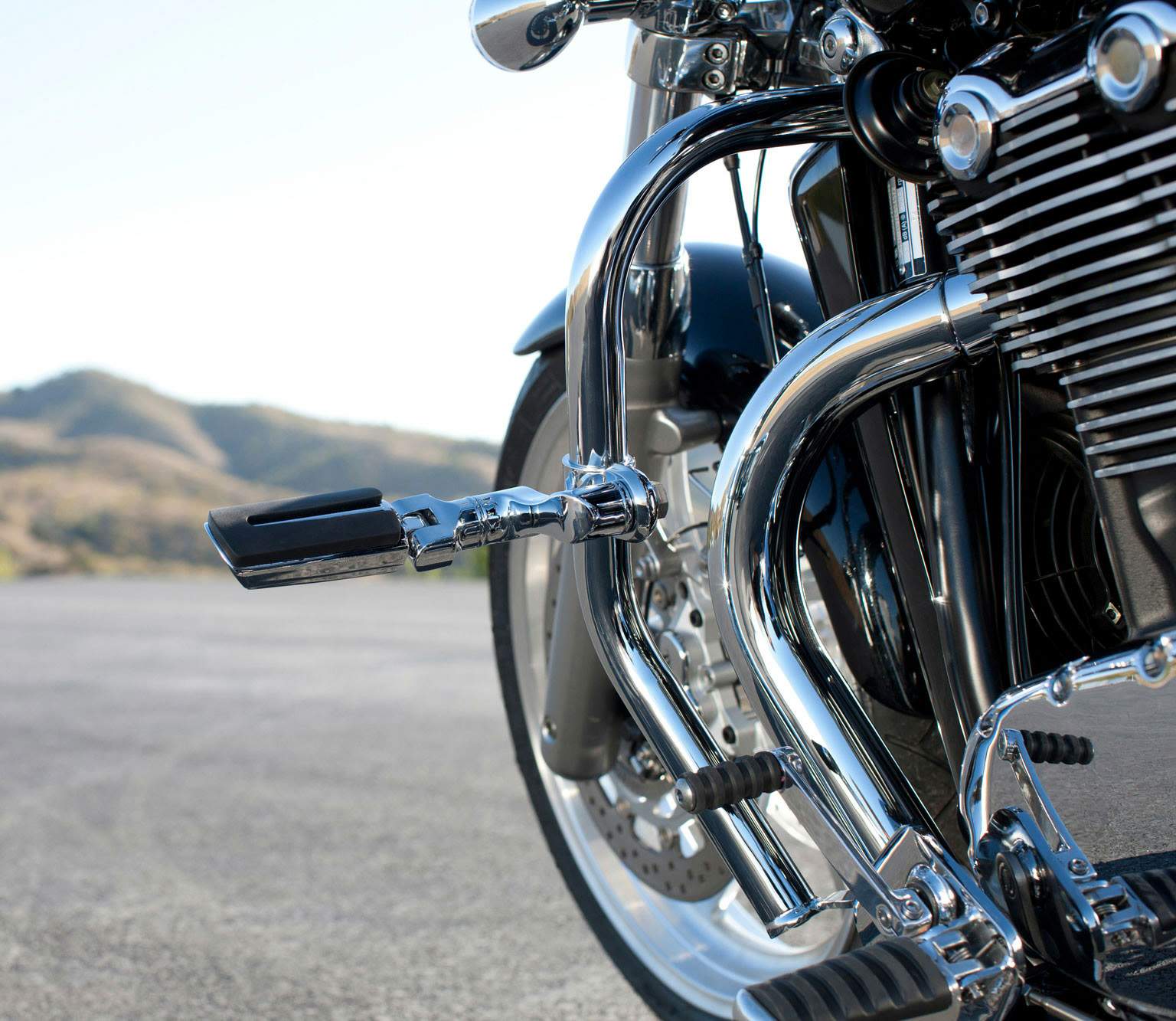 Мотоцикл Triumph Thunderbird 2015 фото