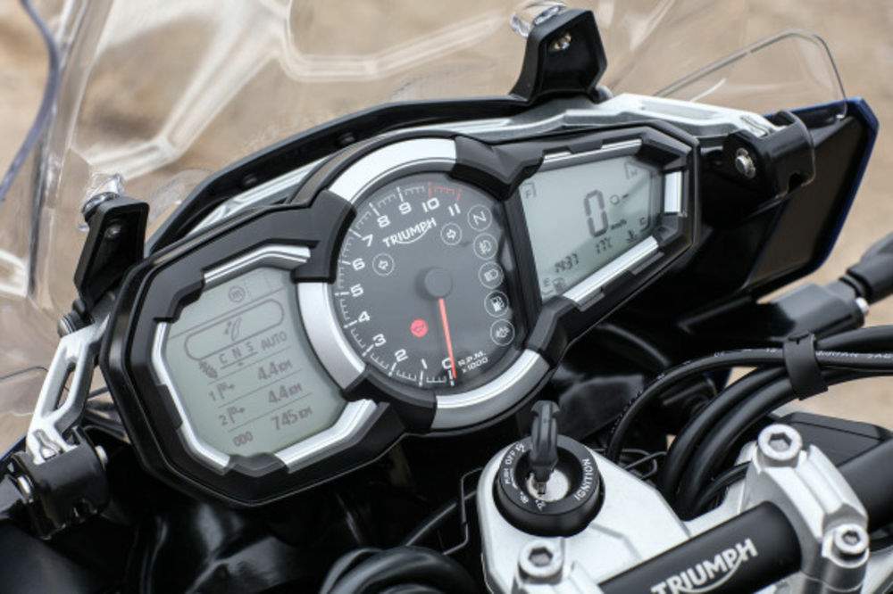 Мотоцикл Triumph Tiger 1200 Explorer XR x 2016 фото
