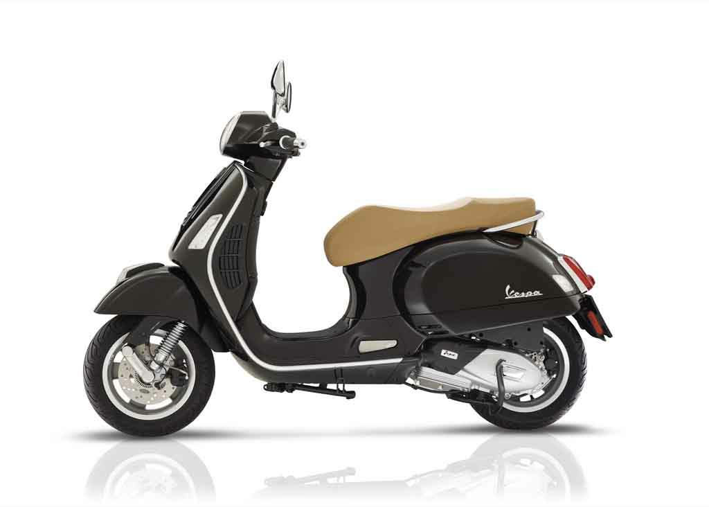 Мотоцикл Vespa GTS 150 i-get 2017 фото