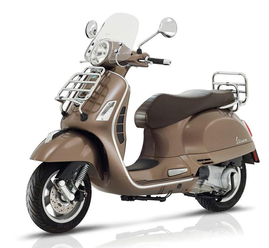 Мотоцикл Vespa GTS 300 Touring 2018 фото