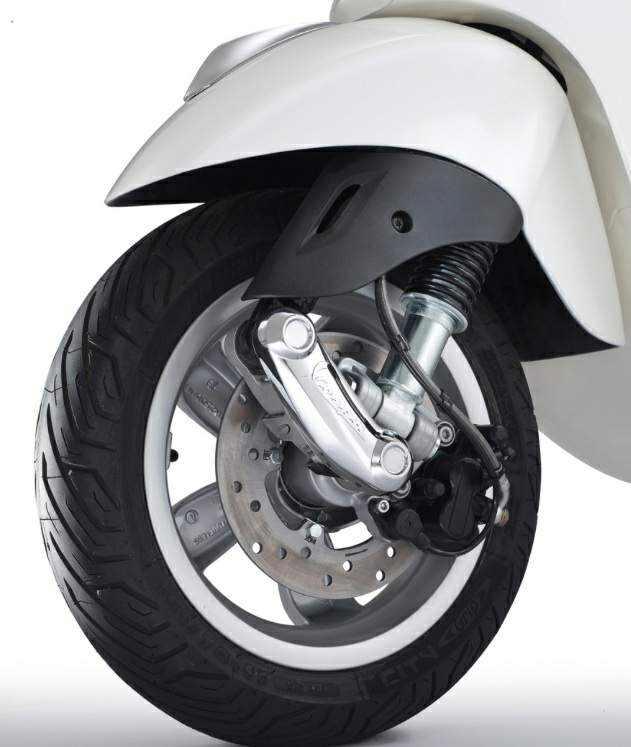 Мотоцикл Vespa Primavera 125 2015 фото