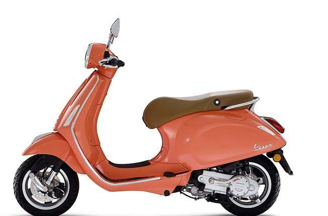 Мотоцикл Vespa Primavera 50 2018 фото