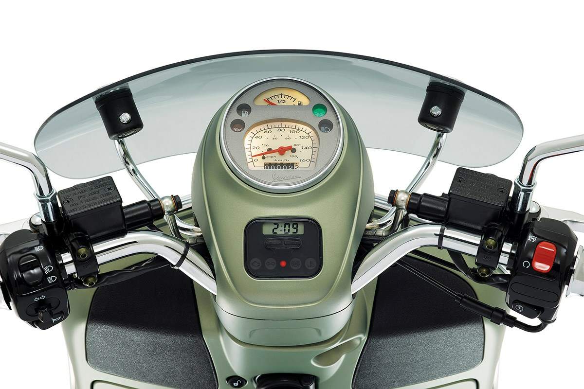 Мотоцикл Vespa Sei Giorni Limited Edition 2017 фото