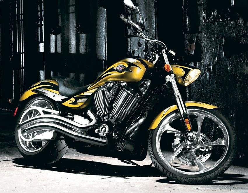 Мотоцикл Victory Vegas Jackpot 2010