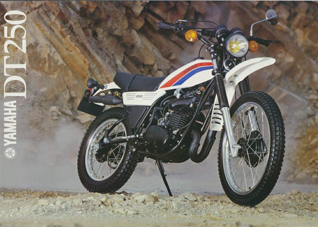 Мотоцикл Yamaha DT 250 1988 фото