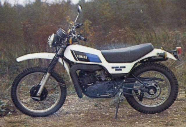 Мотоцикл Yamaha DT 250 1988 фото