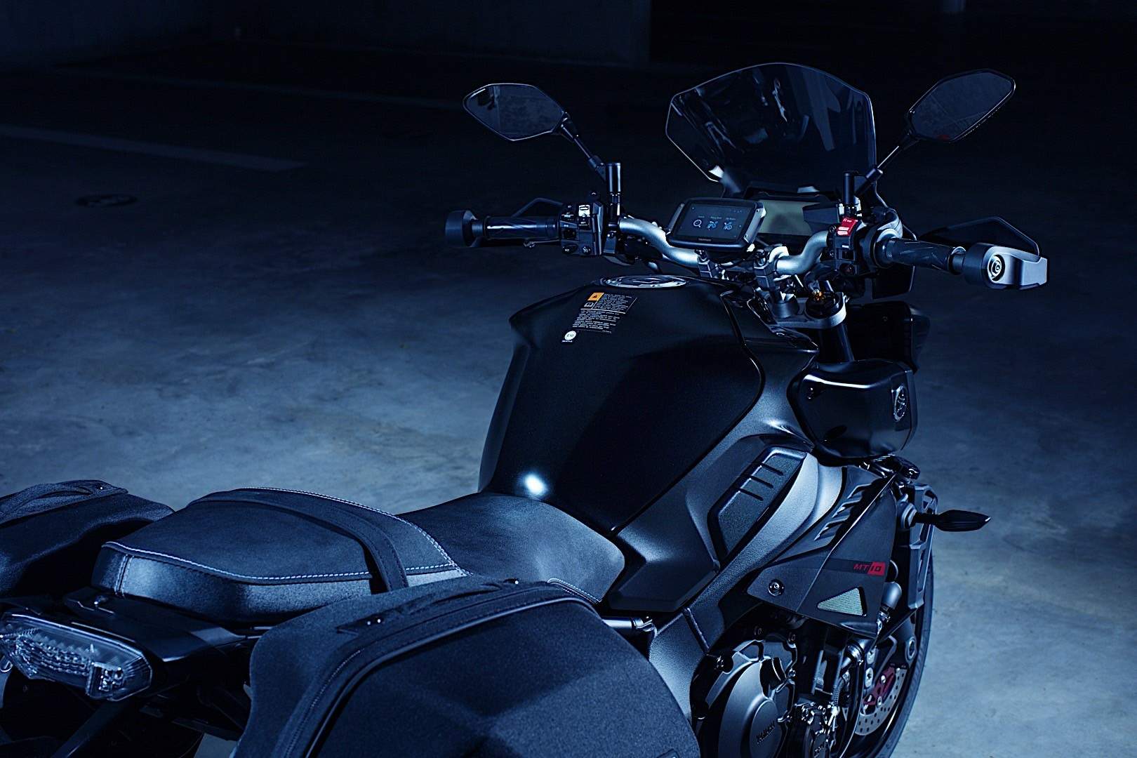 Мотоцикл Yamaha FZ-10 Tourer 2017 фото