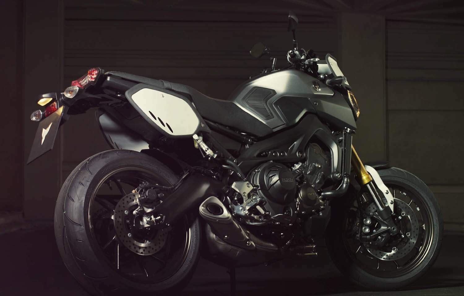 Мотоцикл Yamaha MT-09 Street Tracker 2014 фото