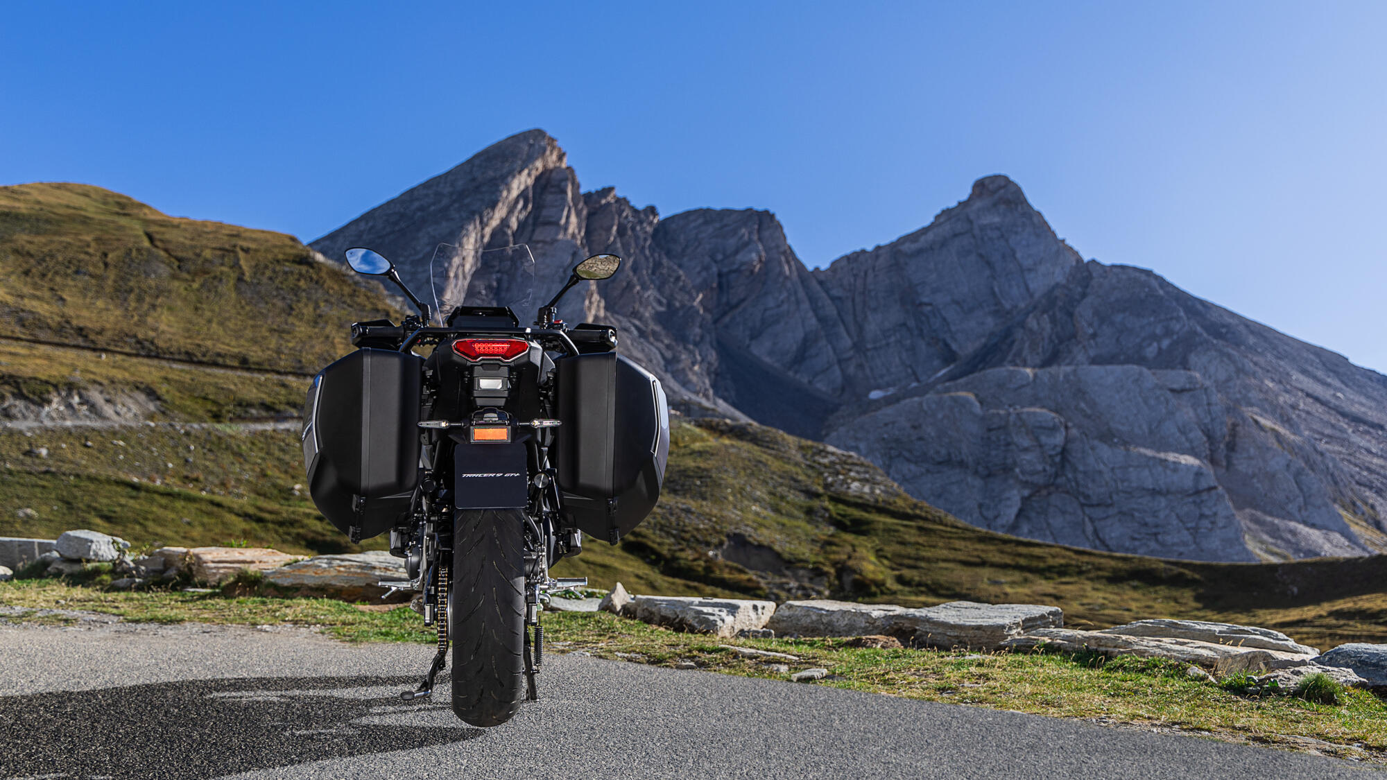 Мотоцикл Yamaha Tracer 9 GT plus 2025 фото