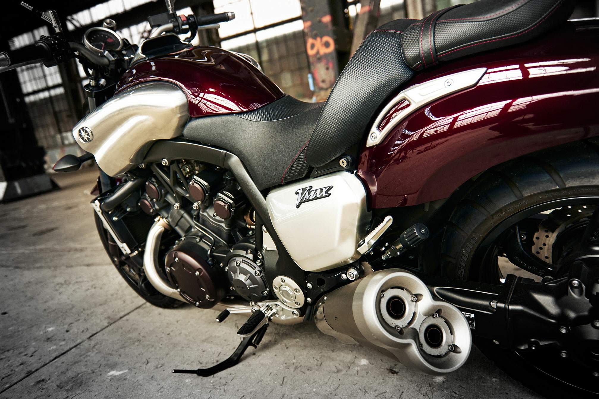 Мотоцикл Yamaha VMX V-Max 17 2015 фото