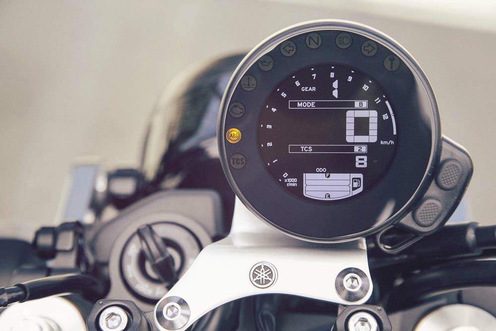 Мотоцикл Yamaha XSR 900 2016 фото