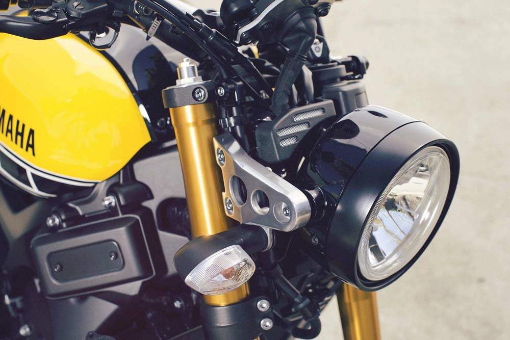 Мотоцикл Yamaha XSR 900 2016 фото