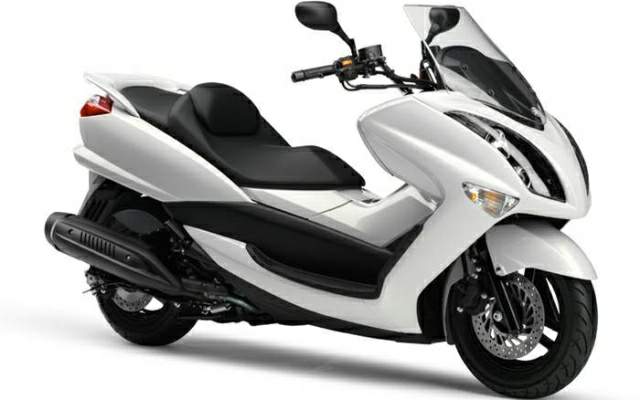 Мотоцикл Yamaha YP 250 Majesty 2001 фото