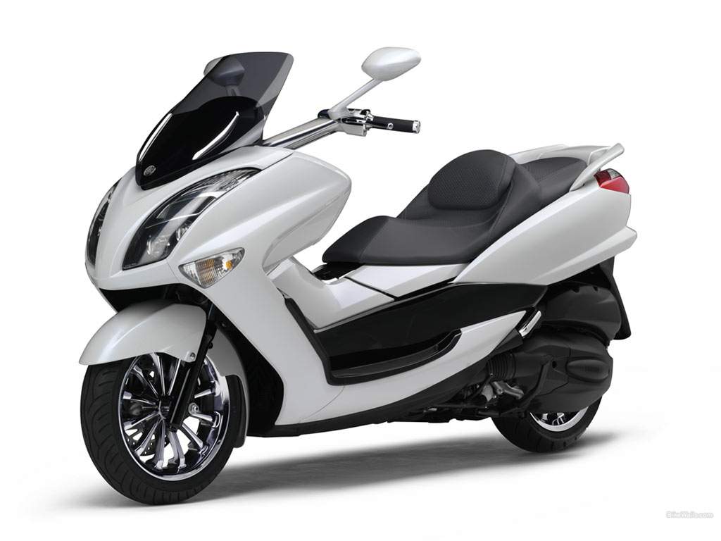 Мотоцикл Yamaha YP 250 Majesty 2001 фото