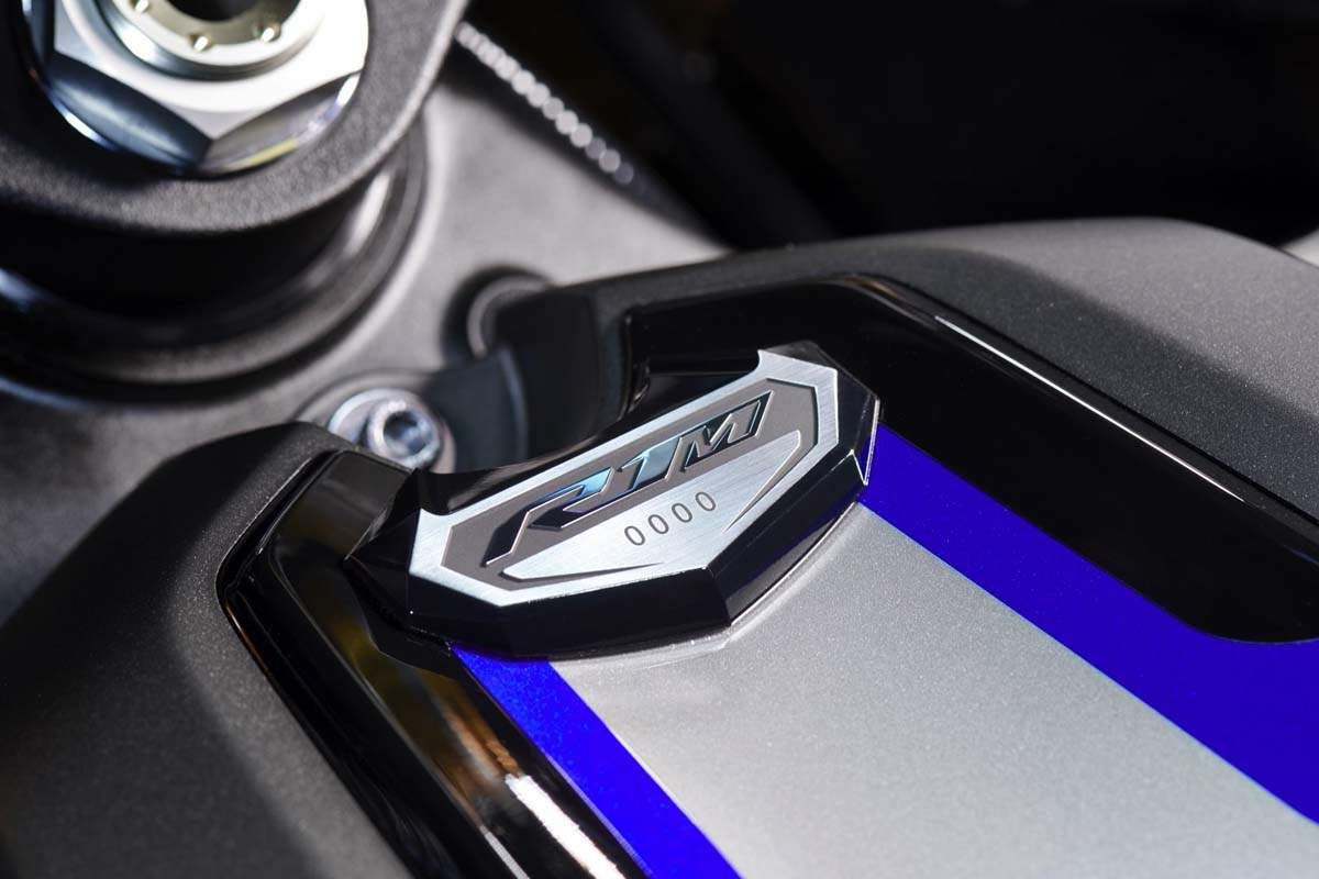 Мотоцикл Yamaha YZF 1000 R1-M 2020 фото