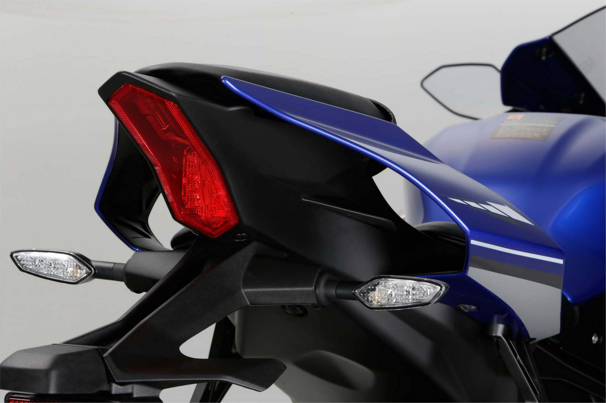 Мотоцикл Yamaha YZF 1000 R1 2015 фото