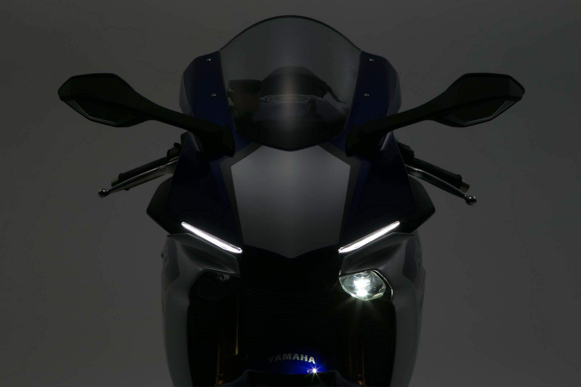 Мотоцикл Yamaha YZF 1000 R1M 2016 фото