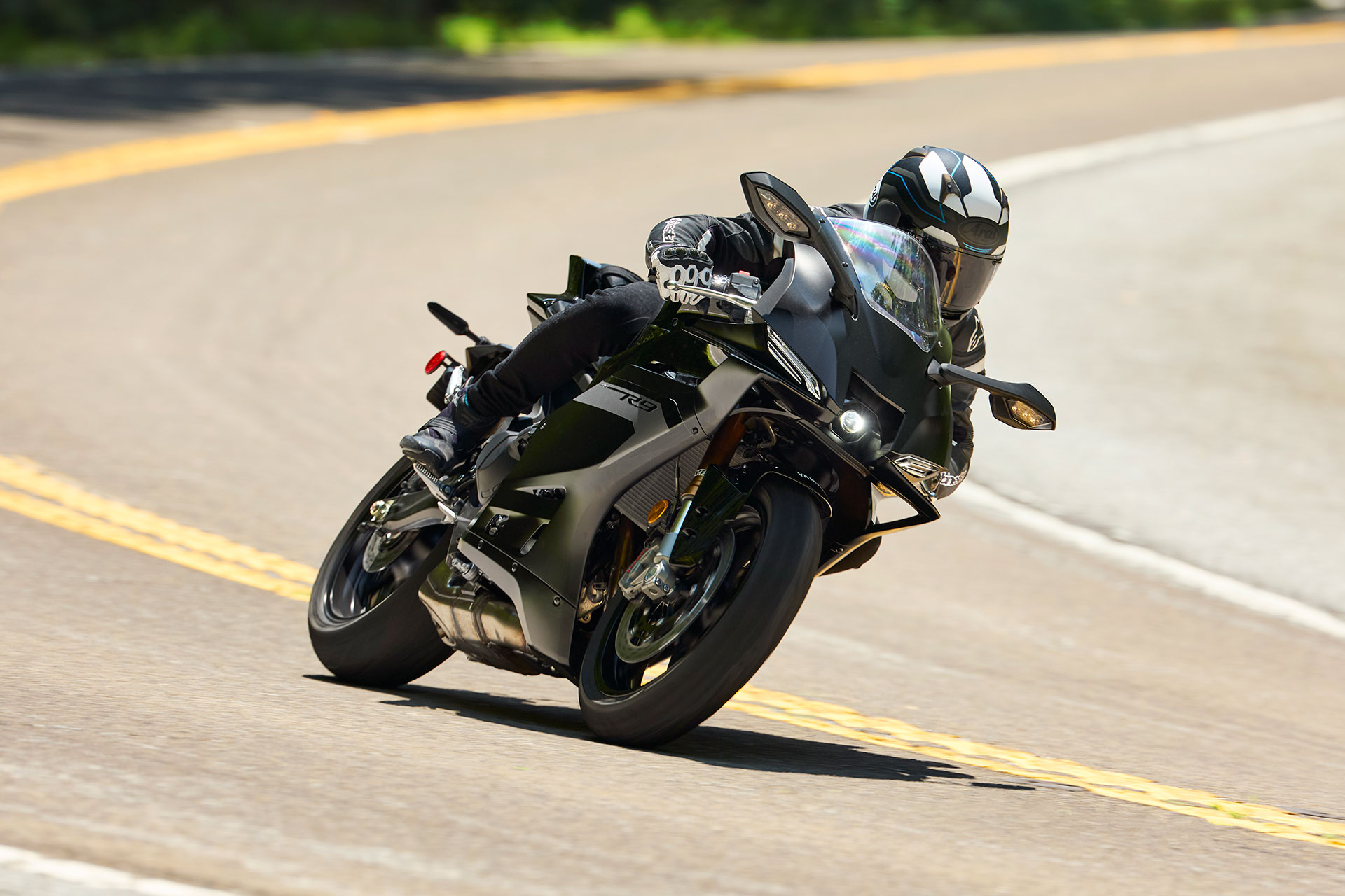 Мотоцикл Yamaha YZF-R9 2025 фото